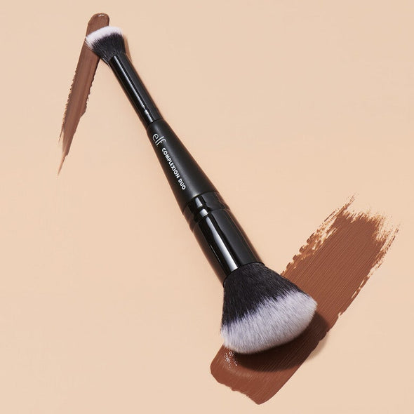 Concealer & Foundation Complexion Duo Brush